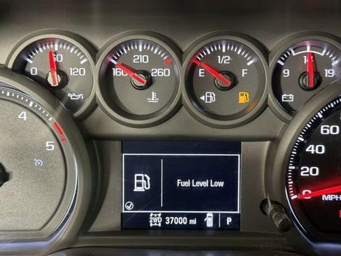 Used 2021 GMC Sierra 3500 4x4 Crew Cab w/ Convenience Package image 17