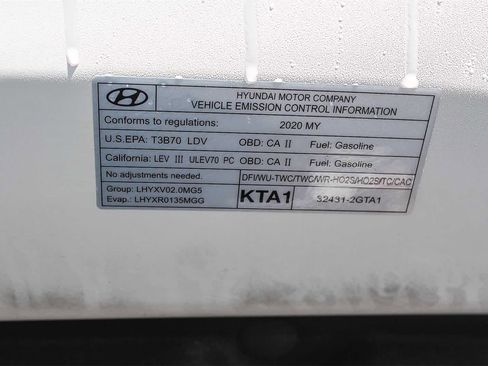 Used 2020 Hyundai Santa Fe Limited image 40