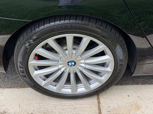 Used 2016 BMW 740i w/ Executive Package 2 RWD image 14
