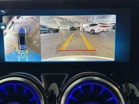 Used 2026 Mercedes-Benz GLB 35 AMG 4MATIC image 21