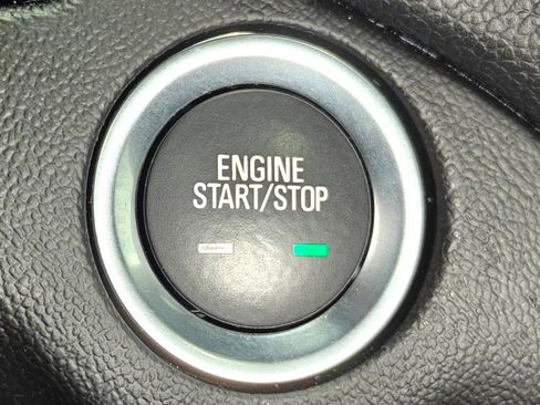 Used 2020 Chevrolet Equinox LT image 12