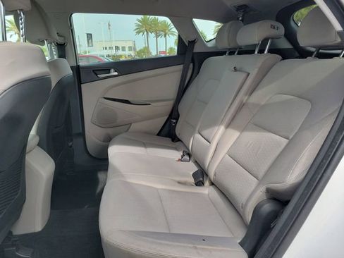 Used 2020 Hyundai Tucson Value FWD image 11