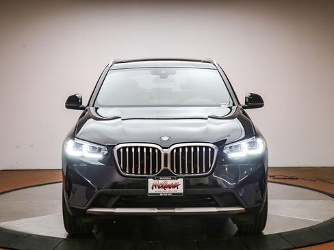 Used 2024 BMW X3 xDrive30i w/ Premium Package AWD/4WD image 2