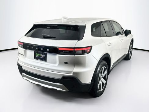 Used 2024 Honda Prologue EX image 9