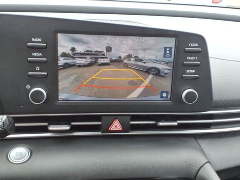 Used 2023 Hyundai Elantra SEL w/ Cargo Package FWD image 20