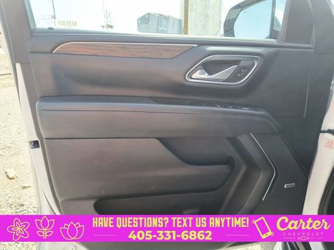 Used 2023 Chevrolet Suburban Premier image 22