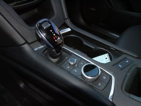 Certified 2024 Cadillac XT5 Luxury image 24