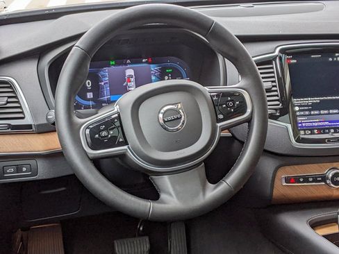 Certified 2024 Volvo XC90 T8 Plus w/ Protection Package Premier image 14