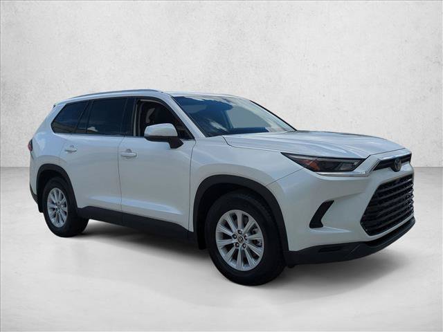 Certified 2025 Toyota Grand Highlander FWD image 3