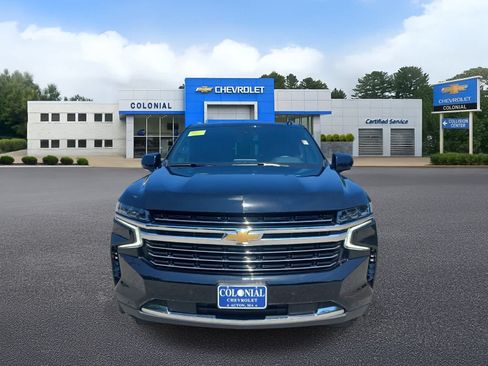 Used 2024 Chevrolet Suburban LT AWD/4WD image 29
