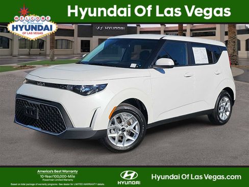Used 2025 Kia Soul S image 1