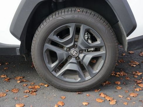 Used 2024 Toyota RAV4 Adventure image 9