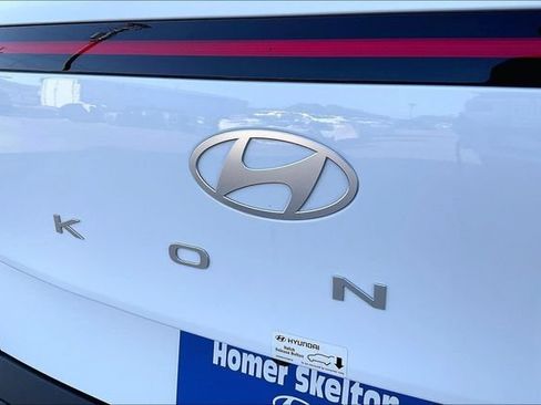 Used 2026 Hyundai Kona SE FWD image 16