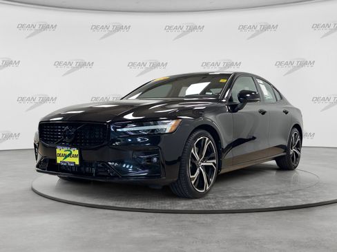Used 2024 Volvo S60 B5 Plus FWD image 3