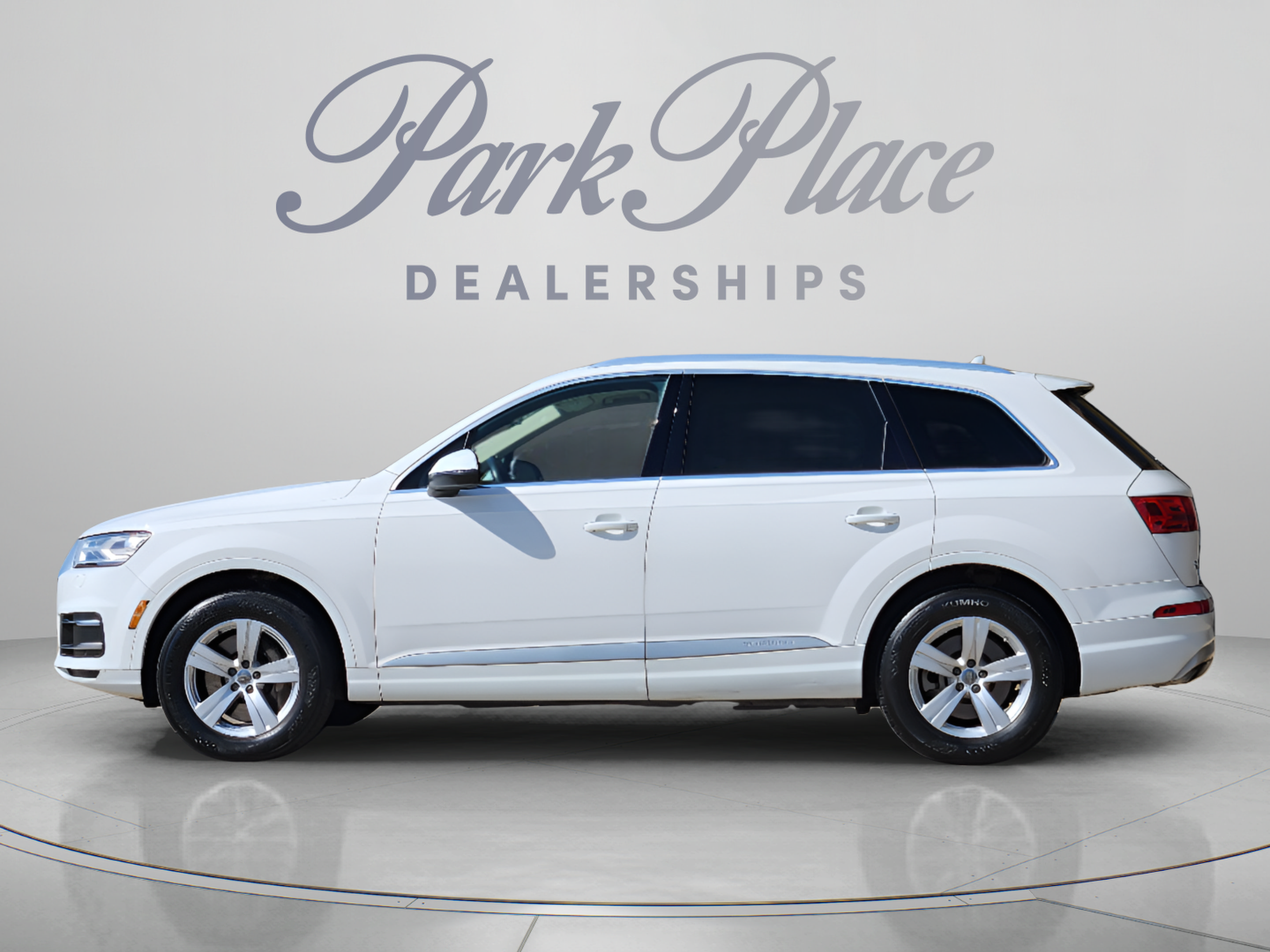 Used 2017 Audi Q7 2.0T Premium AWD/4WD image 2