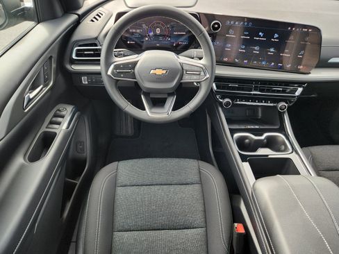 New 2026 Chevrolet Traverse LT w/ Driver Confidence Package image 10