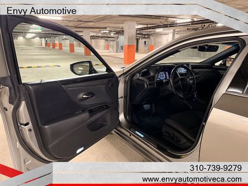 Used 2019 Lexus ES 350 w/ Accessory Package 2 image 12