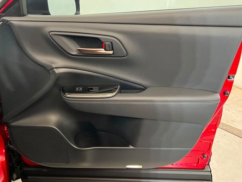 Used 2025 Toyota Crown Signia image 24