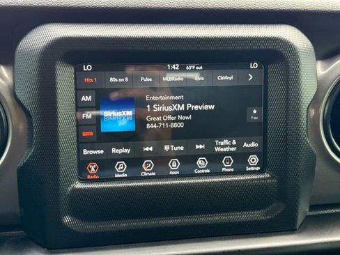 Certified 2021 Jeep Gladiator Willys image 24