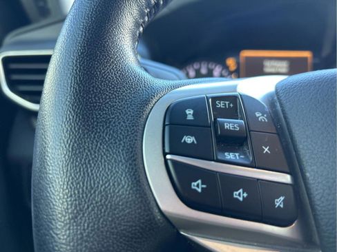 Used 2021 Ford Explorer XLT w/ Equipment Group 202A image 16