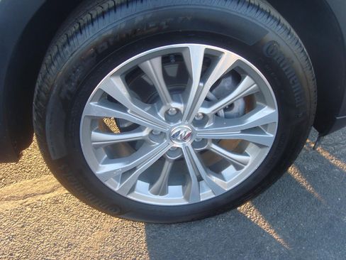 Used 2023 Buick Envision Preferred image 3