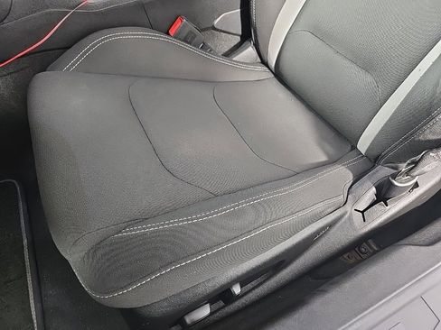 Used 2020 Chevrolet Camaro LT image 13