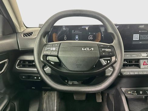 Used 2025 Kia K4 FWD image 18