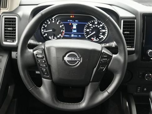 Used 2024 Nissan Frontier SV RWD image 24