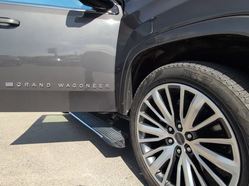 Used 2024 Jeep Grand Wagoneer Series III AWD/4WD image 50