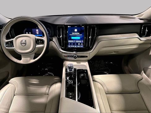 Used 2024 Volvo XC60 B5 Ultimate w/ Climate Package AWD/4WD image 15
