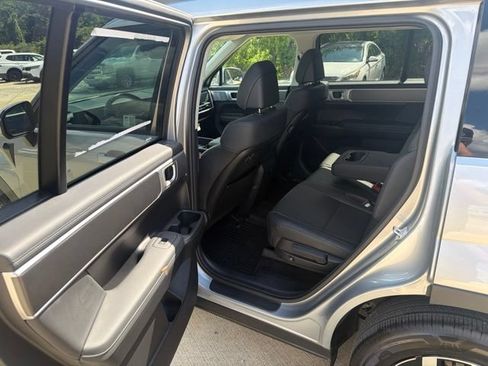 Used 2026 Hyundai Santa Fe SEL FWD image 18