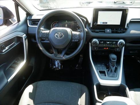 Certified 2025 Toyota RAV4 XLE AWD/4WD image 12