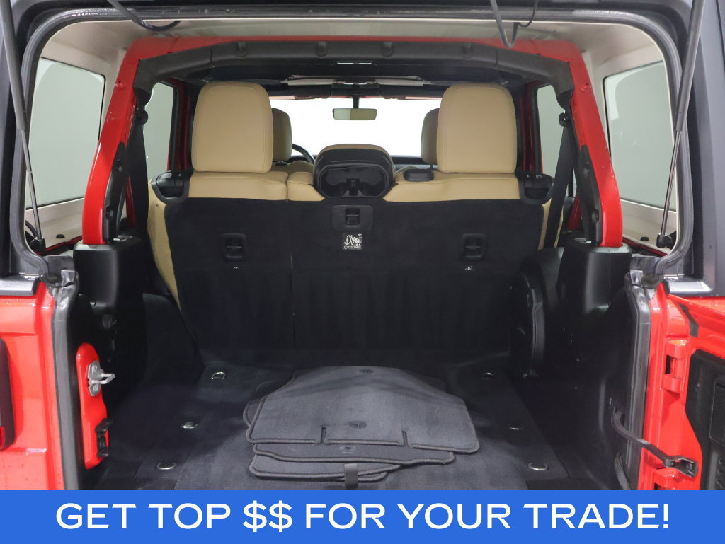 Used 2018 Jeep Wrangler Unlimited Sahara AWD/4WD image 5