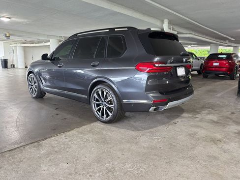 Used 2021 BMW X7 xDrive40i w/ Premium Package AWD/4WD image 3
