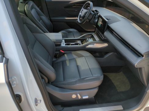 Used 2024 Lincoln Nautilus Reserve w/ Equipment Group 202A image 25