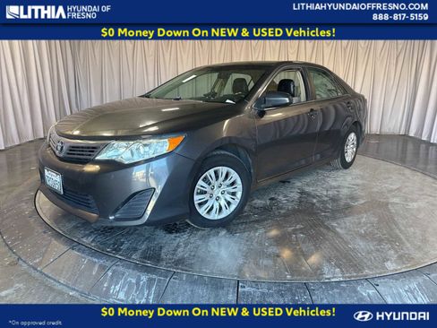 Used 2014 Toyota Camry L image 1