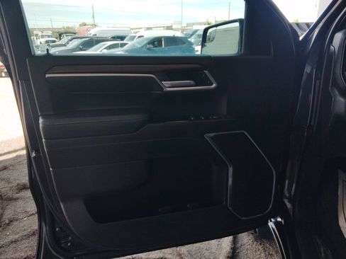 Used 2022 Chevrolet Silverado 1500 RST AWD/4WD image 19