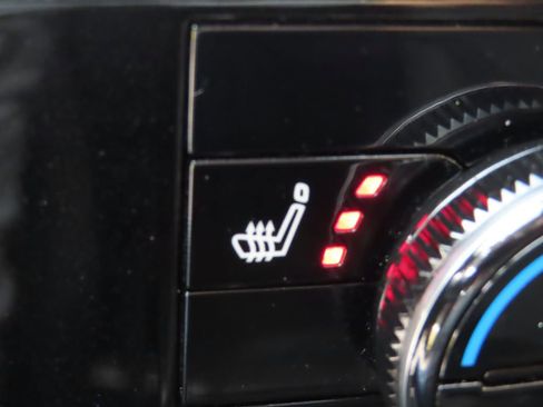 Used 2024 Nissan Pathfinder SV AWD/4WD image 9