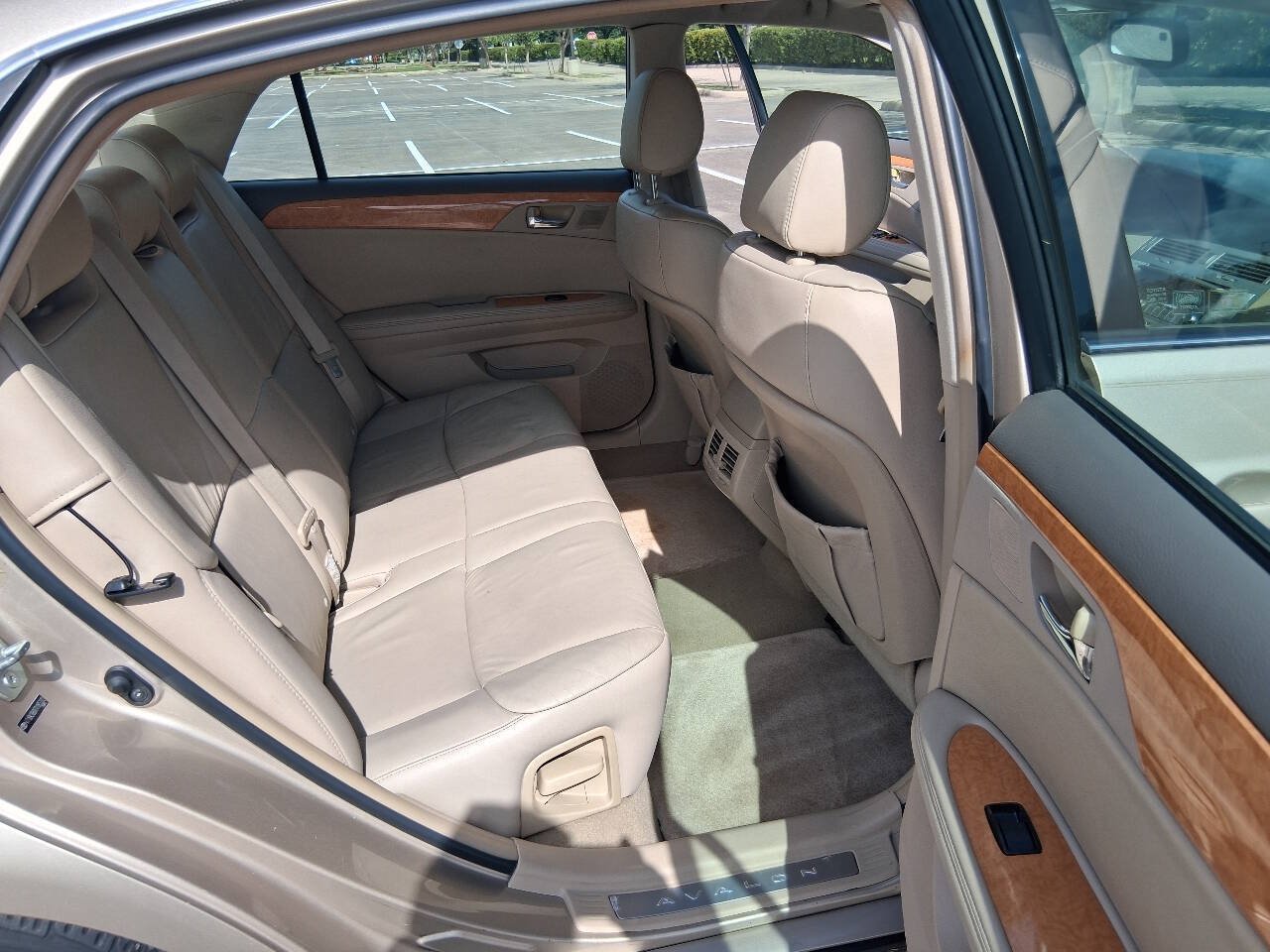 Used 2007 Toyota Avalon XLS FWD image 14