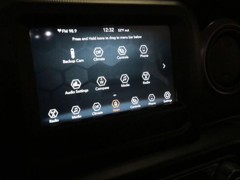 Used 2021 Jeep Wrangler Unlimited Sport image 16