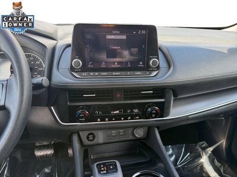 Certified 2024 Nissan Rogue SV AWD/4WD image 11