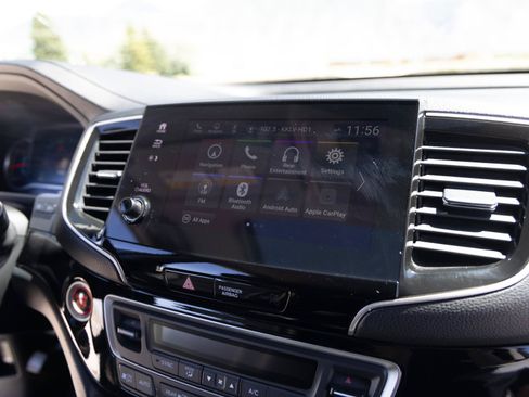 Used 2021 Honda Pilot Touring image 30