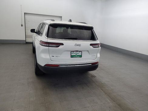 Used 2023 Jeep Grand Cherokee L Laredo AWD/4WD image 6