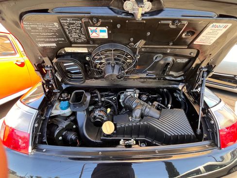 Used 2001 Porsche 911 Carrera 4 AWD/4WD image 23