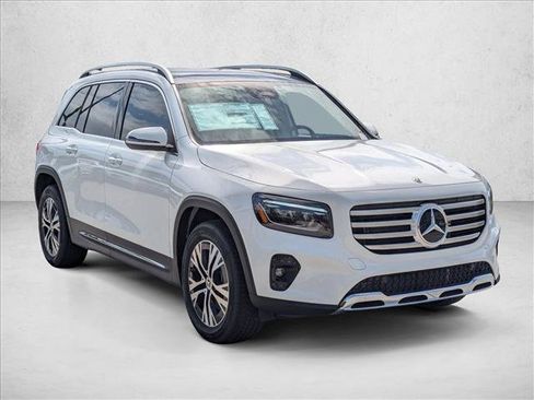 Used 2026 Mercedes-Benz GLB 250 image 6