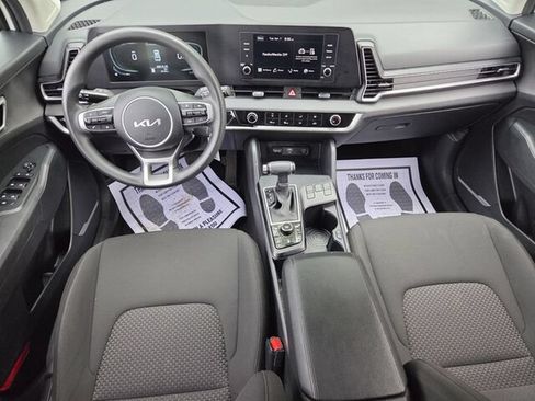 Used 2024 Kia Sportage LX FWD image 10