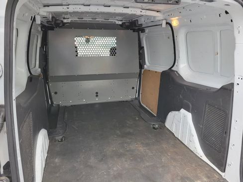 Used 2018 Ford Transit Connect XL image 14