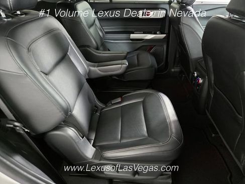 Used 2024 Ford Explorer Limited w/ Limited Technology Package AWD/4WD image 22