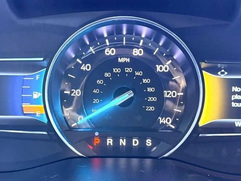 Used 2018 Ford Explorer XLT w/ Equipment Group 202A FWD image 20