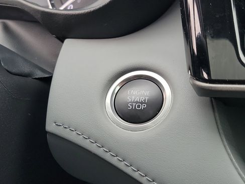 Certified 2025 Toyota Highlander XLE image 29